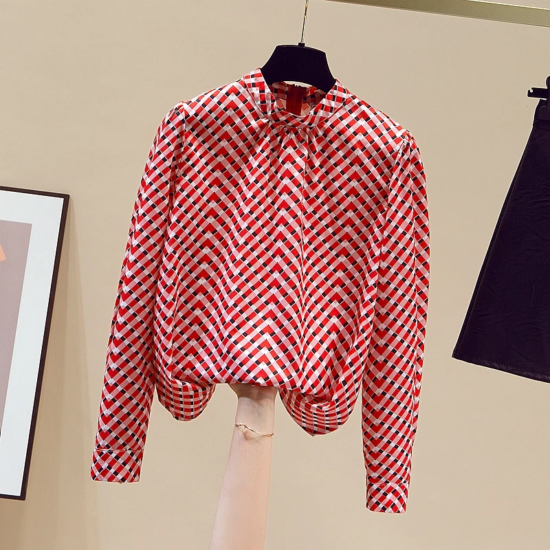 Silk Women's Shirts Printing Pleated Puff Sleeves Plaid Shirt Women Stitching Stand-up Collar Long-sleeve Blouse Red Womens Tops
Silk Women's Shirts Printing Pleated Puff Sleeves Plaid Shirt Women Stitching Stand-up Collar Long-sleeve Blouse Red Womens Tops