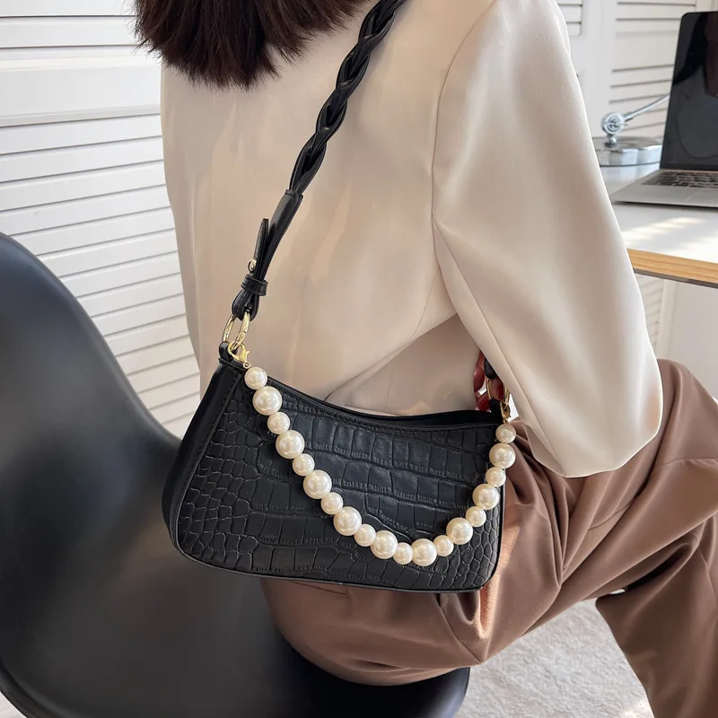Pearl Chain Underarm Bag 2022 Spring and Summer New Ladies Fashion Luxury Shoulder Bag Crocodile Pattern Popular Messenger Bag
Pearl Chain Underarm Bag 2022 Spring and Summer New Ladies Fashion Luxury Shoulder Bag Crocodile Pattern Popular Messenger Bag