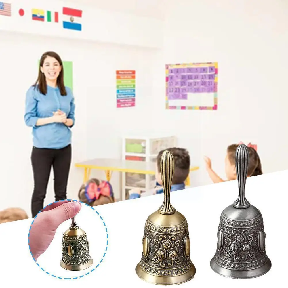 Колокольчик для ручных вызовов, многофункциональный золотистый и серебристый колокольчик для рукоделия, свадебное украшение, будильник для школы, церкви, классной комнаты, бара, отеля, винтажный, G7f3
Колокольчик для ручных вызовов, многофункциональный золотистый и серебристый колокольчик для рукоделия, свадебное украшение, будильник для школы, церкви, классной комнаты, бара, отеля, винтажный, G7f3
