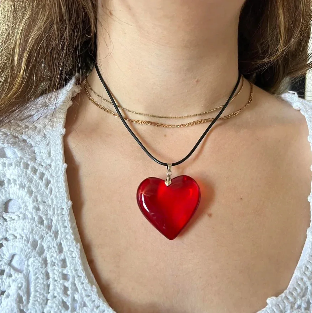 Heart Glass Pendant Necklace For Women Men Fashion Punk Jewelry Accessories Friends Gift Big Red Heart Rope Chain Lover Choker
Heart Glass Pendant Necklace For Women Men Fashion Punk Jewelry Accessories Friends Gift Big Red Heart Rope Chain Lover Choker