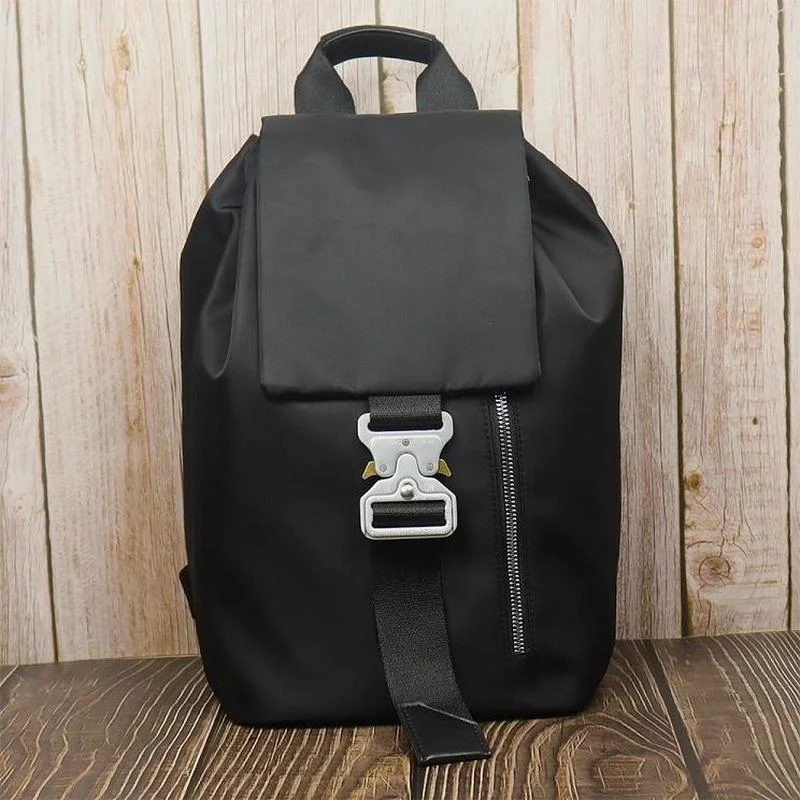 22SS Character New Style Small Backpack High Quality Zipper ALYX Bag Unisex Hip Hop Four Seasons Apex Legends Kanye West
22SS Character New Style Small Backpack High Quality Zipper ALYX Bag Unisex Hip Hop Four Seasons Apex Legends Kanye West