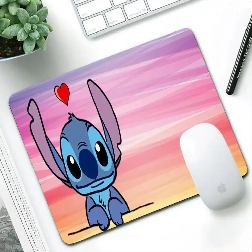 

stitch Pink Small Mousepad Gabinete Pc Gamer Computer Carpet Rubber Laptop Desk Mat CS GO Dywan Cute Mouse Pad rug