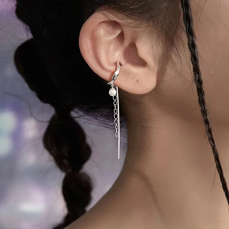 Women Long Fringe Sparkling Pearl Chain Clip Earrings Creative Punk Style Silver Earrings Gifts Fashion Jewelry for Women
Women Long Fringe Sparkling Pearl Chain Clip Earrings Creative Punk Style Silver Earrings Gifts Fashion Jewelry for Women