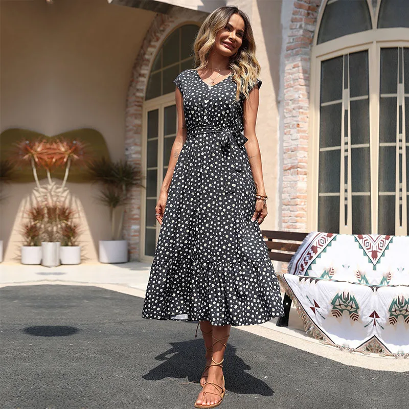 Женское длинное платье с цветочным принтом, черное элегантное платье миди без рукавов с глубоким V-образным вырезом и оборками, праздничное ...
Женское длинное платье с цветочным принтом, черное элегантное платье миди без рукавов с глубоким V-образным вырезом и оборками, праздничное ...