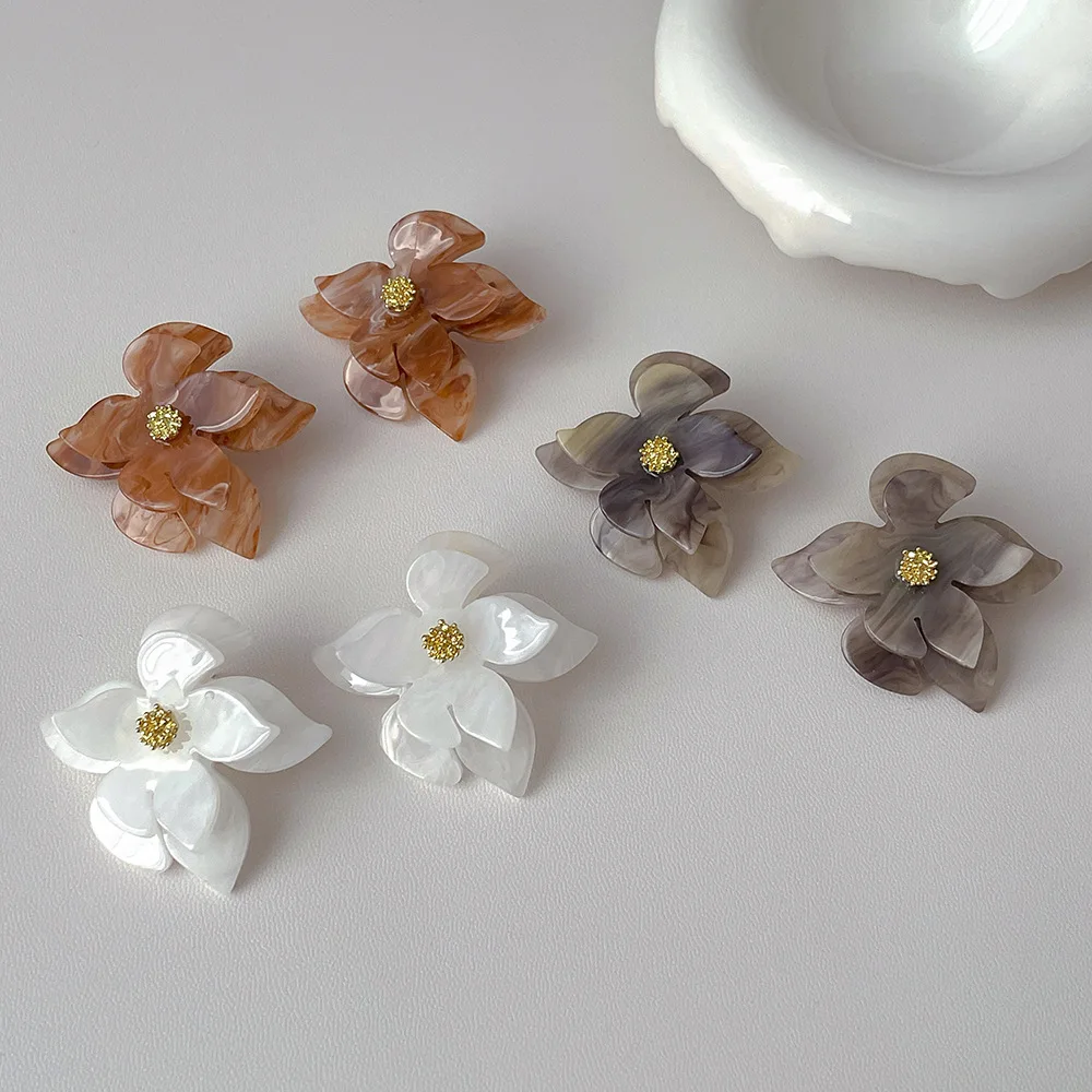 Minar Exaggerated Multicolor Acrylic Double Layered Irregular Flower Drop Earrings for Women 14K Real Gold Plated Copper Earring
Minar Exaggerated Multicolor Acrylic Double Layered Irregular Flower Drop Earrings for Women 14K Real Gold Plated Copper Earring