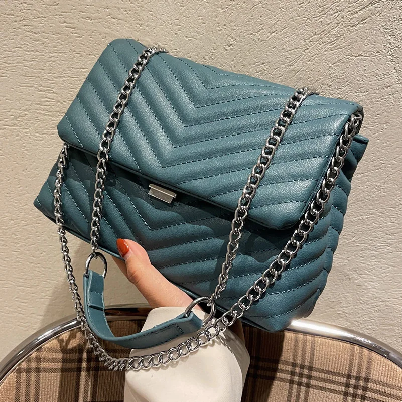 

High-quality Ladies Large-capacity Shoulder Bag 2021New Trendy Fashion Autumn and Winter Rhombus Chain Bag Fashion Messenger Bag