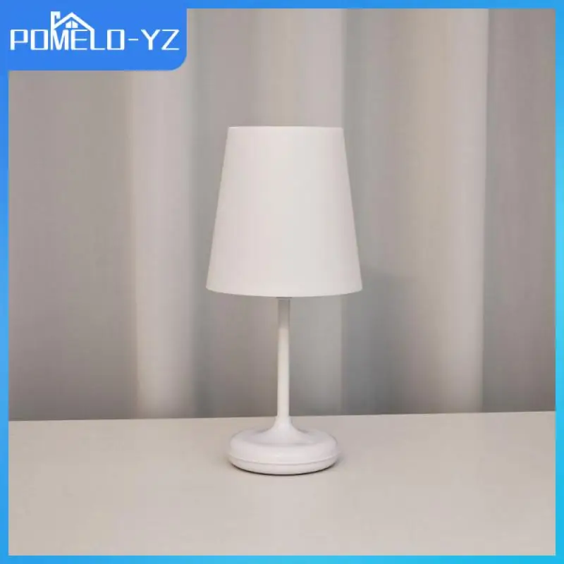 

Прикроватная лампа для спальни с регулируемой яркостью, креативная и простая умная светодиодная лампа, ночник с Usb-зарядкой и защитой глаз, ...