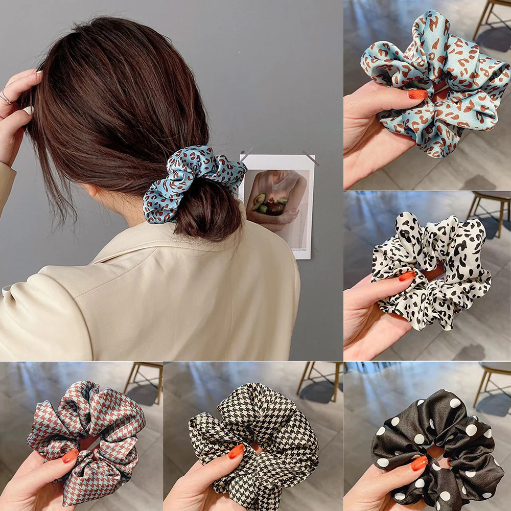 Ins Style Scrunchies Women Elastic Hair Bands Leopard Print Hair Rope Fashion Hound's-Tooth Hair Ties
Ins Style Scrunchies Women Elastic Hair Bands Leopard Print Hair Rope Fashion Hound's-Tooth Hair Ties