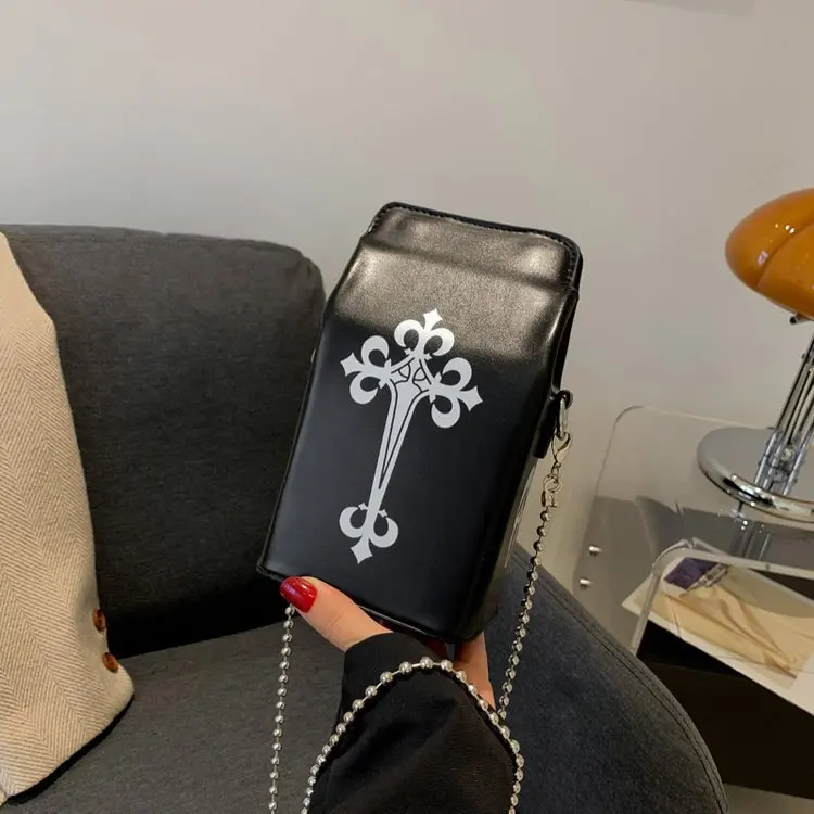 Printed Graffiti Small Square Bag Fashion Cool Crossbody Bag Funny Box Shoulder Bag For Girls
Printed Graffiti Small Square Bag Fashion Cool Crossbody Bag Funny Box Shoulder Bag For Girls