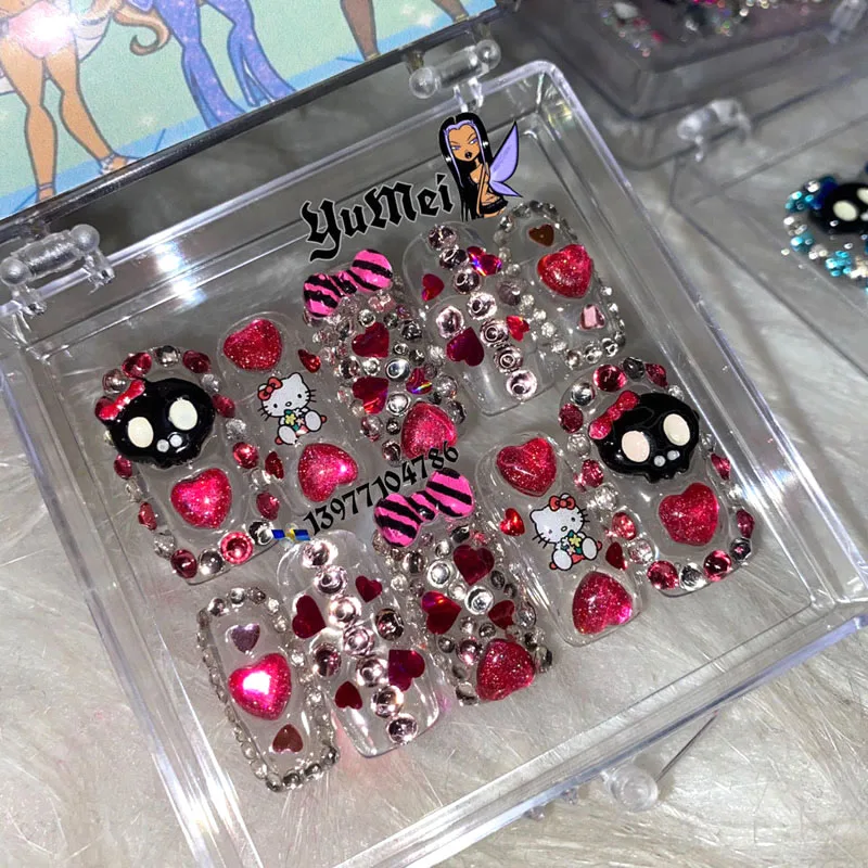 Diy Sanrioed Hello Kitty мультфильм Kawaii милая девушка сердце Свадьба ногтей Utterfly палка бриллиант носимый съемный патч для ногтей
Diy Sanrioed Hello Kitty мультфильм Kawaii милая девушка сердце Свадьба ногтей Utterfly палка бриллиант носимый съемный патч для ногтей