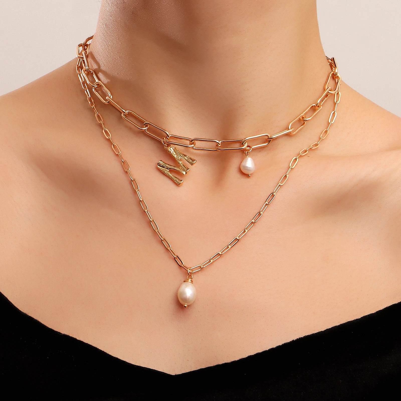 Ingemark Punk Multilayer Imitation Pearl Pendant Necklace Collar Female INS Vintage M Letter Clavicle Chain Jewelry on the Neck
Ingemark Punk Multilayer Imitation Pearl Pendant Necklace Collar Female INS Vintage M Letter Clavicle Chain Jewelry on the Neck