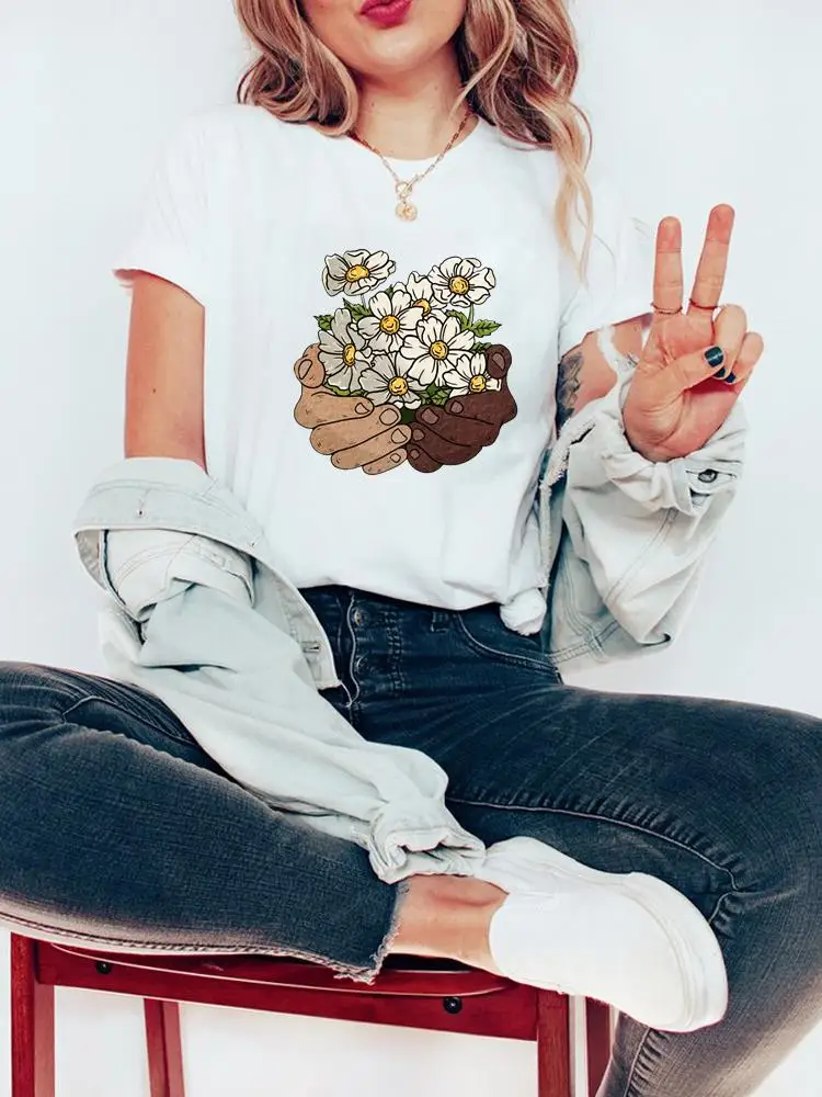 Футболка женская летняя с цветочным принтом, Модная стильная тенниска с принтом в стиле 90-х, повседневная майка с графическим принтом
Футболка женская летняя с цветочным принтом, Модная стильная тенниска с принтом в стиле 90-х, повседневная майка с графическим принтом