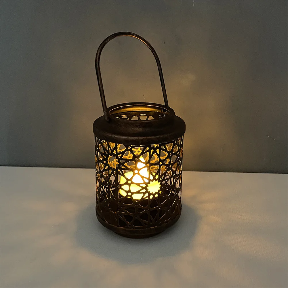Vintage Hollow Candle Holder Candlestick Lantern Hanging Table Home Decoration European Retro Style Candlestick Wedding Decor
Vintage Hollow Candle Holder Candlestick Lantern Hanging Table Home Decoration European Retro Style Candlestick Wedding Decor