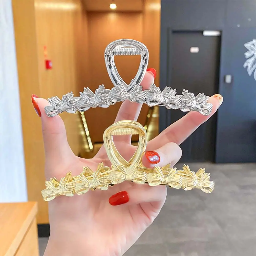 1 Pcs Bowknot Metal Hair Claws Vintage Elegant Silver Gold Color Fashion Design Geometric Shark Clip Simple Hair Accessories
1 Pcs Bowknot Metal Hair Claws Vintage Elegant Silver Gold Color Fashion Design Geometric Shark Clip Simple Hair Accessories