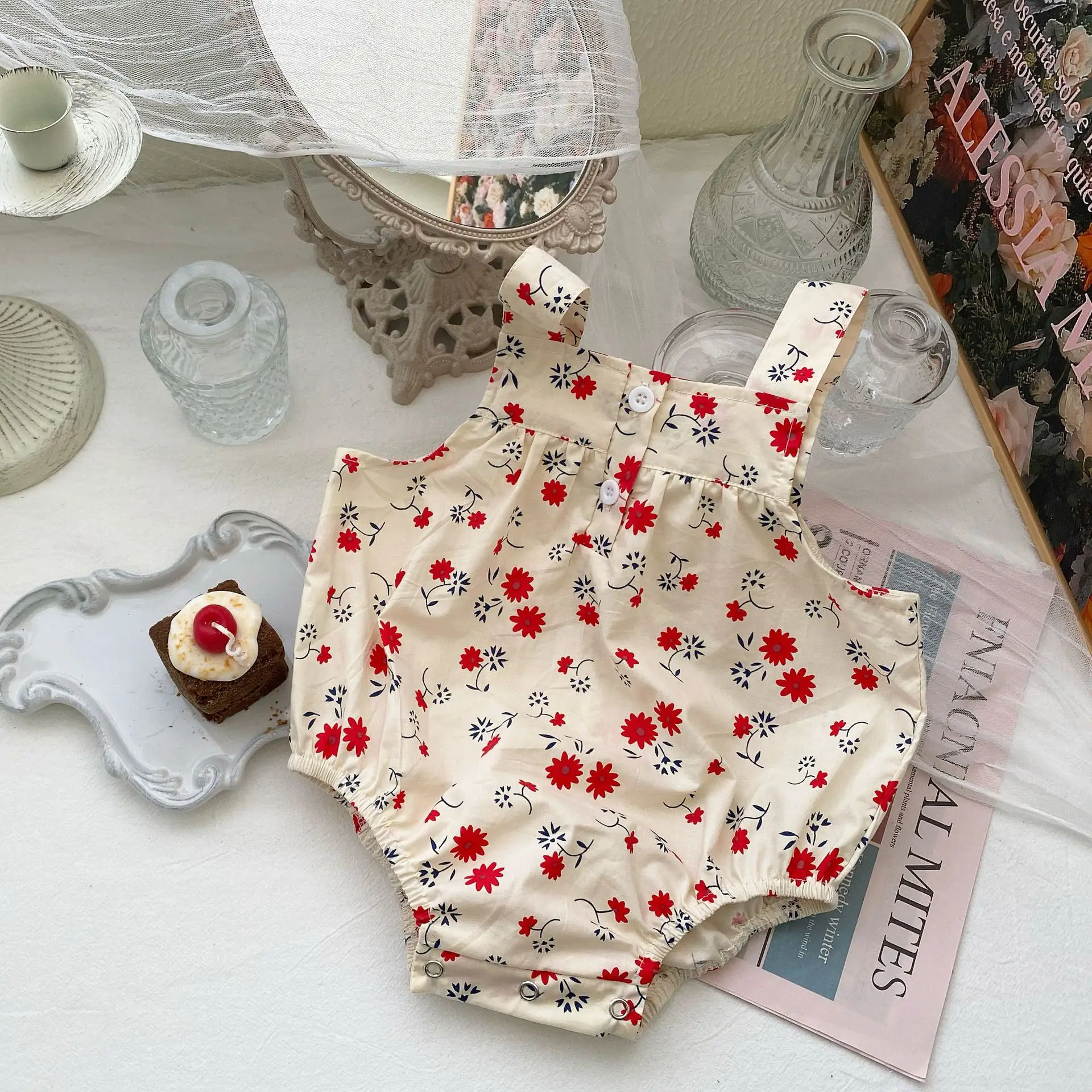 Summer Ins Girl Infant Thin Fashion Flower Suspenders Bodysuit Toddler Print Casual Sleeveless Onesie Baby Cotton Floral Romper
Summer Ins Girl Infant Thin Fashion Flower Suspenders Bodysuit Toddler Print Casual Sleeveless Onesie Baby Cotton Floral Romper