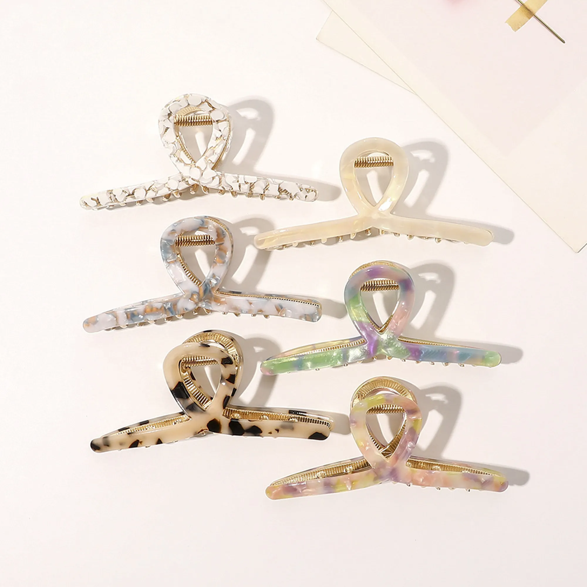 1pcs/lot acetic acid sheet hairpin large cross grab clip personality back head disc hairpin shark clip diy hair accessories
1pcs/lot acetic acid sheet hairpin large cross grab clip personality back head disc hairpin shark clip diy hair accessories