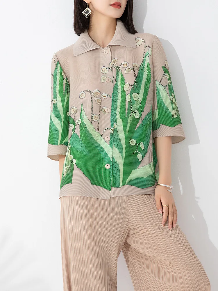 Женский плиссированный топ с принтом, свободная однобортная рубашка с лацканами, лето 2023
Женский плиссированный топ с принтом, свободная однобортная рубашка с лацканами, лето 2023