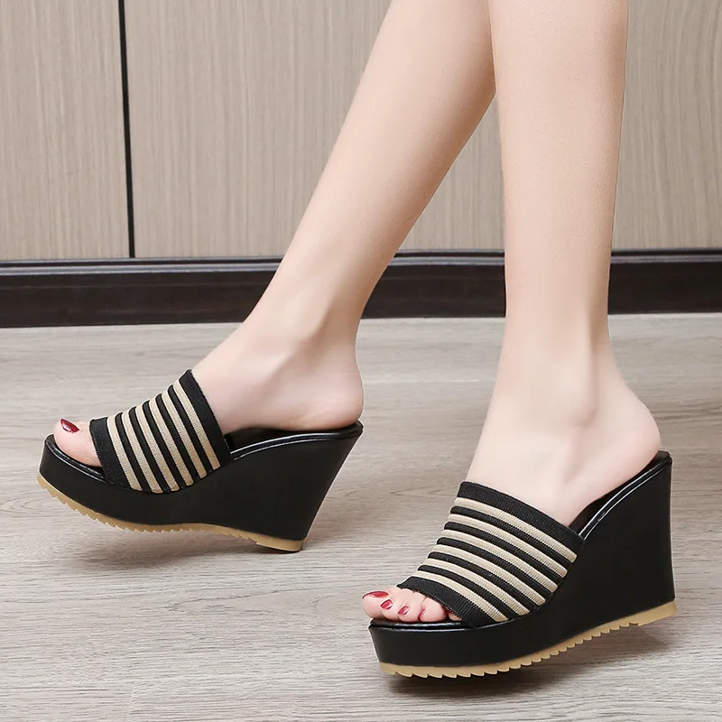

Women's Wedge Slippers Fashion Platform High Heels Slides Comfortable Knit Upper Peep Toe Slippers Open Toes Flatform Sandals