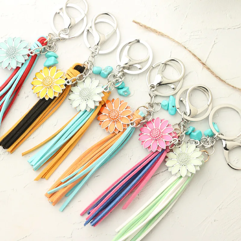 

Sun flower pendant Multilayers Fringe Keychain For Women Western Punk Style Retro Cowboy charm With Buckle Statement Keyring