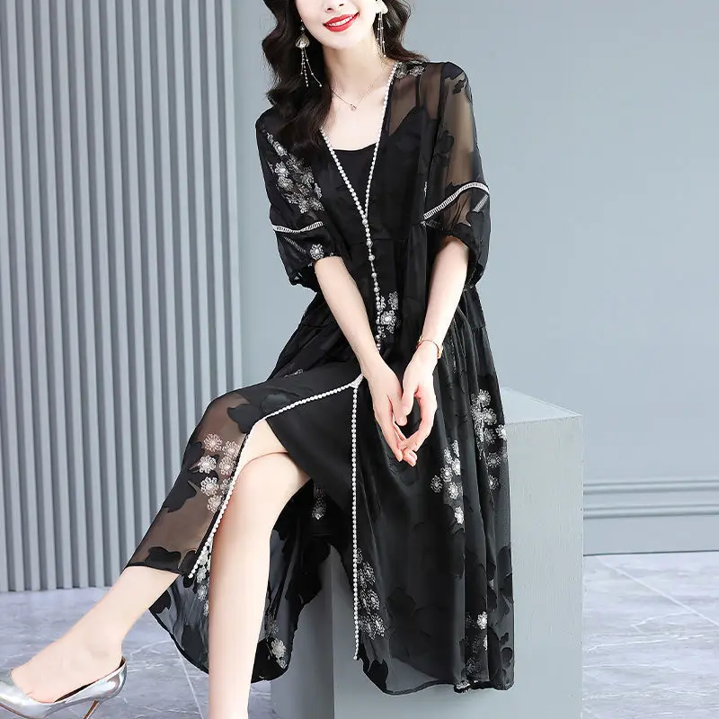 Two -piece skirt of female simulation silk dress female summer 202 loose women's high -end luxury flower o neck dress female
Two -piece skirt of female simulation silk dress female summer 202 loose women's high -end luxury flower o neck dress female