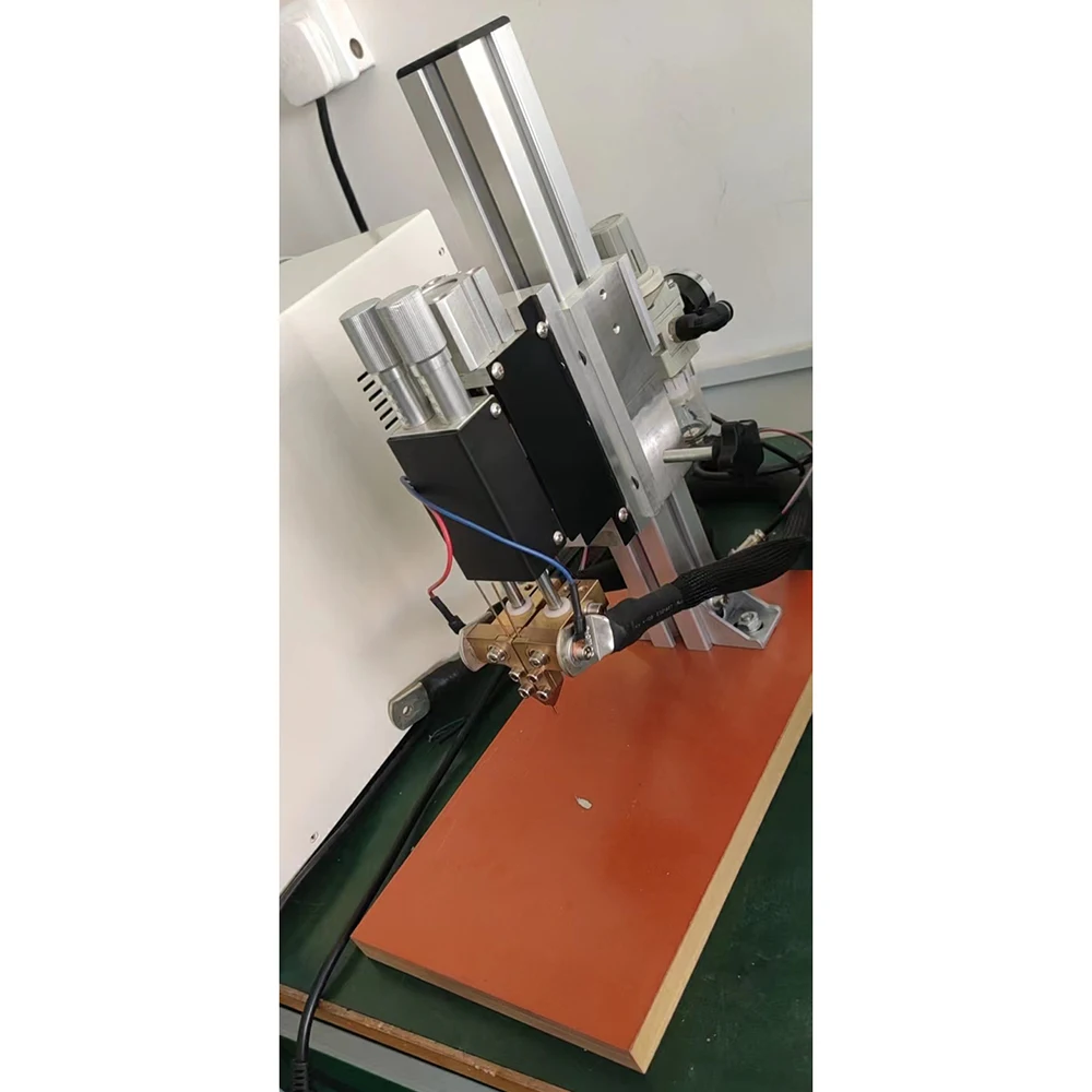 Spot welding head for Pneumatic Pulse Battery Spot Welder
Spot welding head for Pneumatic Pulse Battery Spot Welder