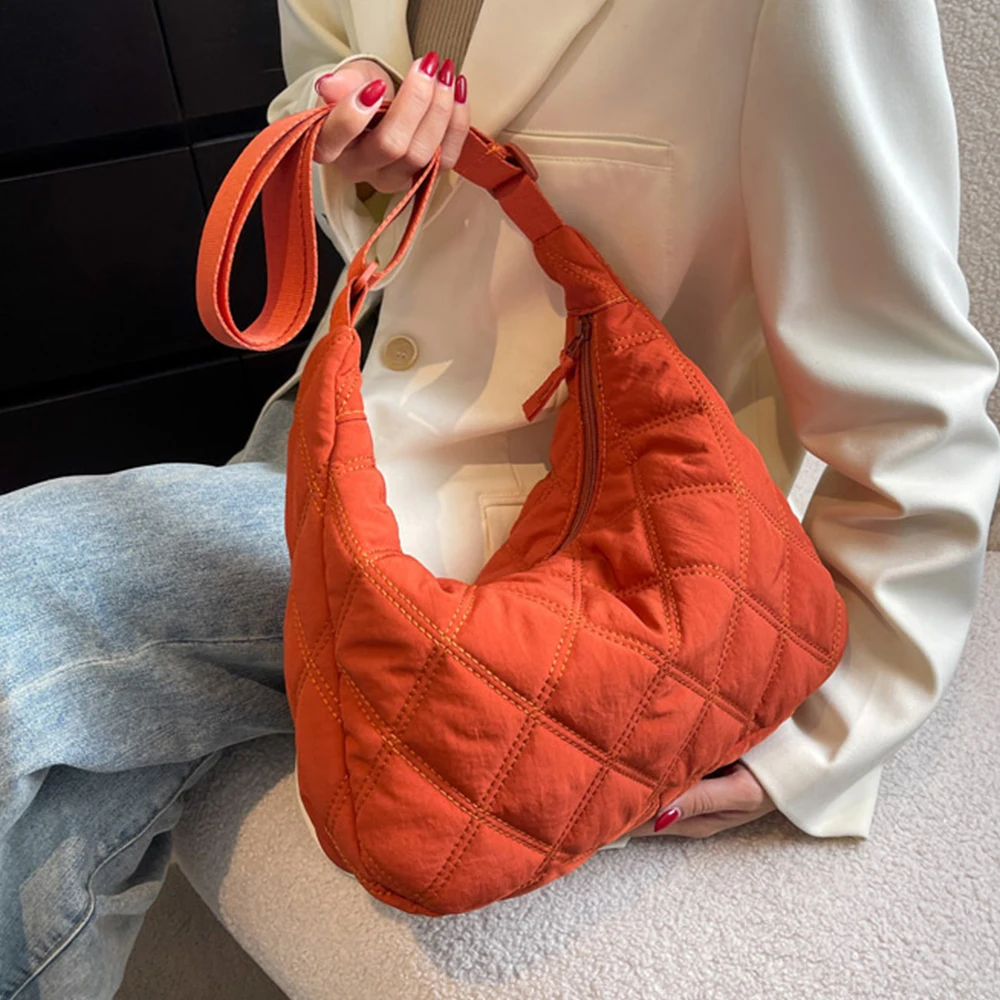 Soft Nylon Quilted Shoulder Bag Luxury Brand Crossbody Bags for Women Hobo Tote 2022 Women's Designer Handbags Lingge Shopper
Soft Nylon Quilted Shoulder Bag Luxury Brand Crossbody Bags for Women Hobo Tote 2022 Women's Designer Handbags Lingge Shopper