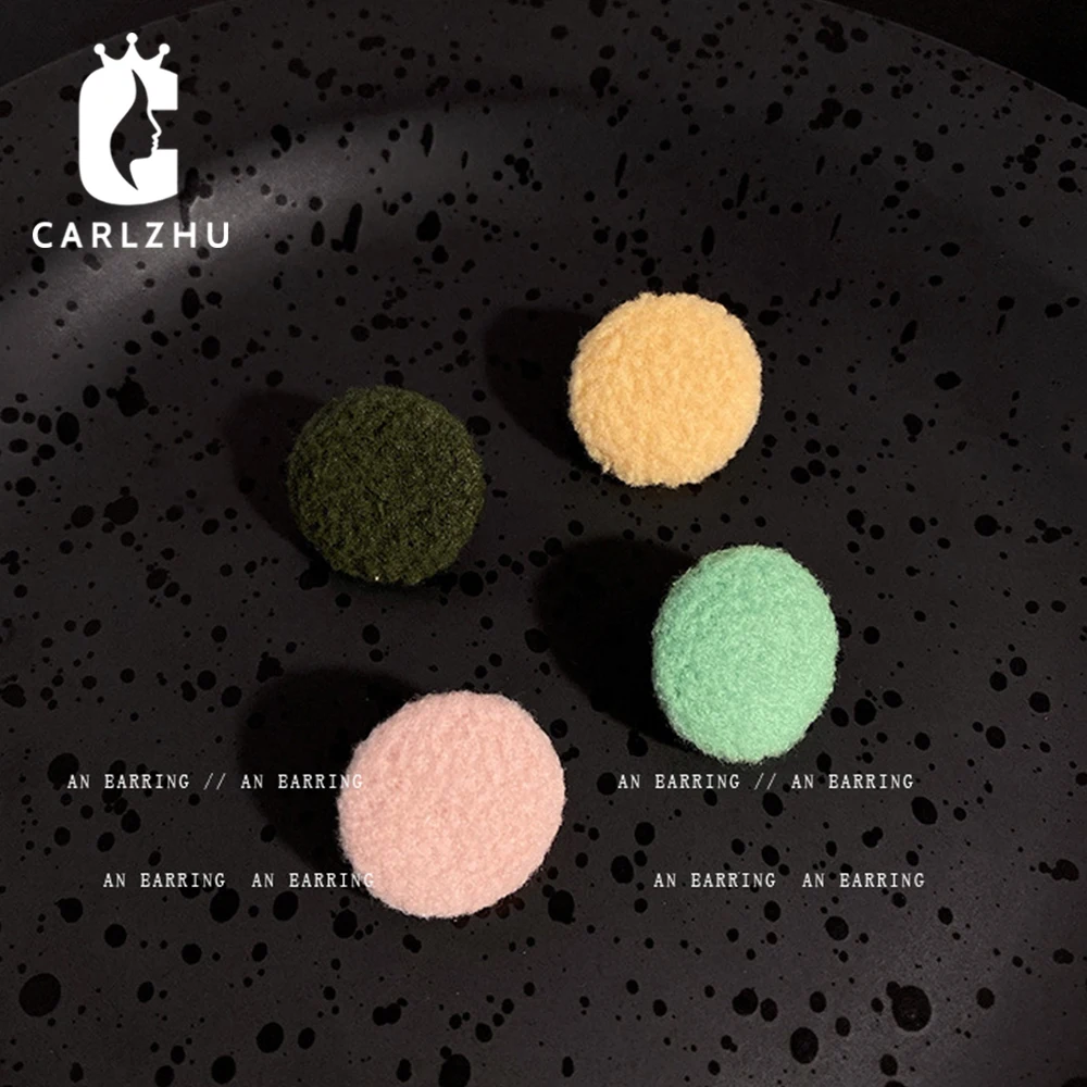 S925 Silver Needle Morandi Color Velvet Round Stud Earrings Female Earrings Asymmetric Temperament Earring for Women Girl
S925 Silver Needle Morandi Color Velvet Round Stud Earrings Female Earrings Asymmetric Temperament Earring for Women Girl