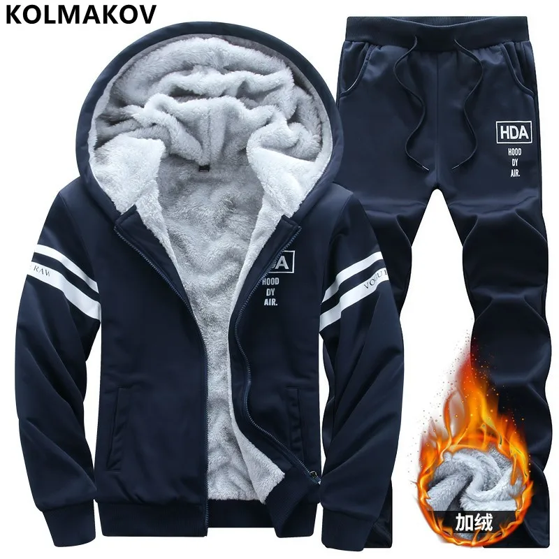 2022 Autumn/Winter New Men's Classic Casual Hoodie Set With Fleece and Thick Large Size High Quality Sports Two-Piece Set M-4XL 
2022 Autumn/Winter New Men's Classic Casual Hoodie Set With Fleece and Thick Large Size High Quality Sports Two-Piece Set M-4XL
