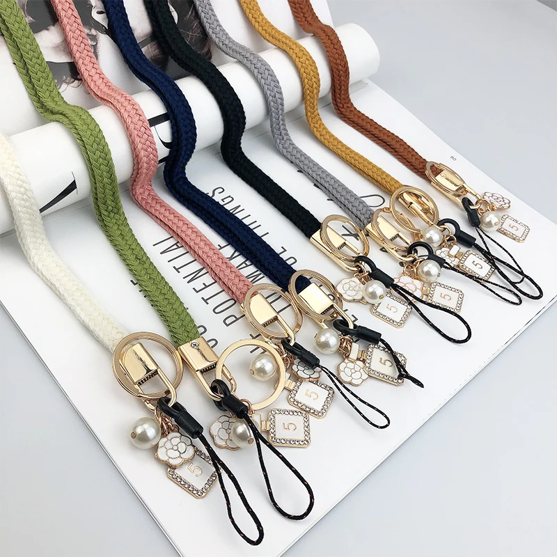 Multi-purpose neck lanyard hand-woven pendant pendants For key ID card gym mobile phone with USB badge clip lanyard
Multi-purpose neck lanyard hand-woven pendant pendants For key ID card gym mobile phone with USB badge clip lanyard