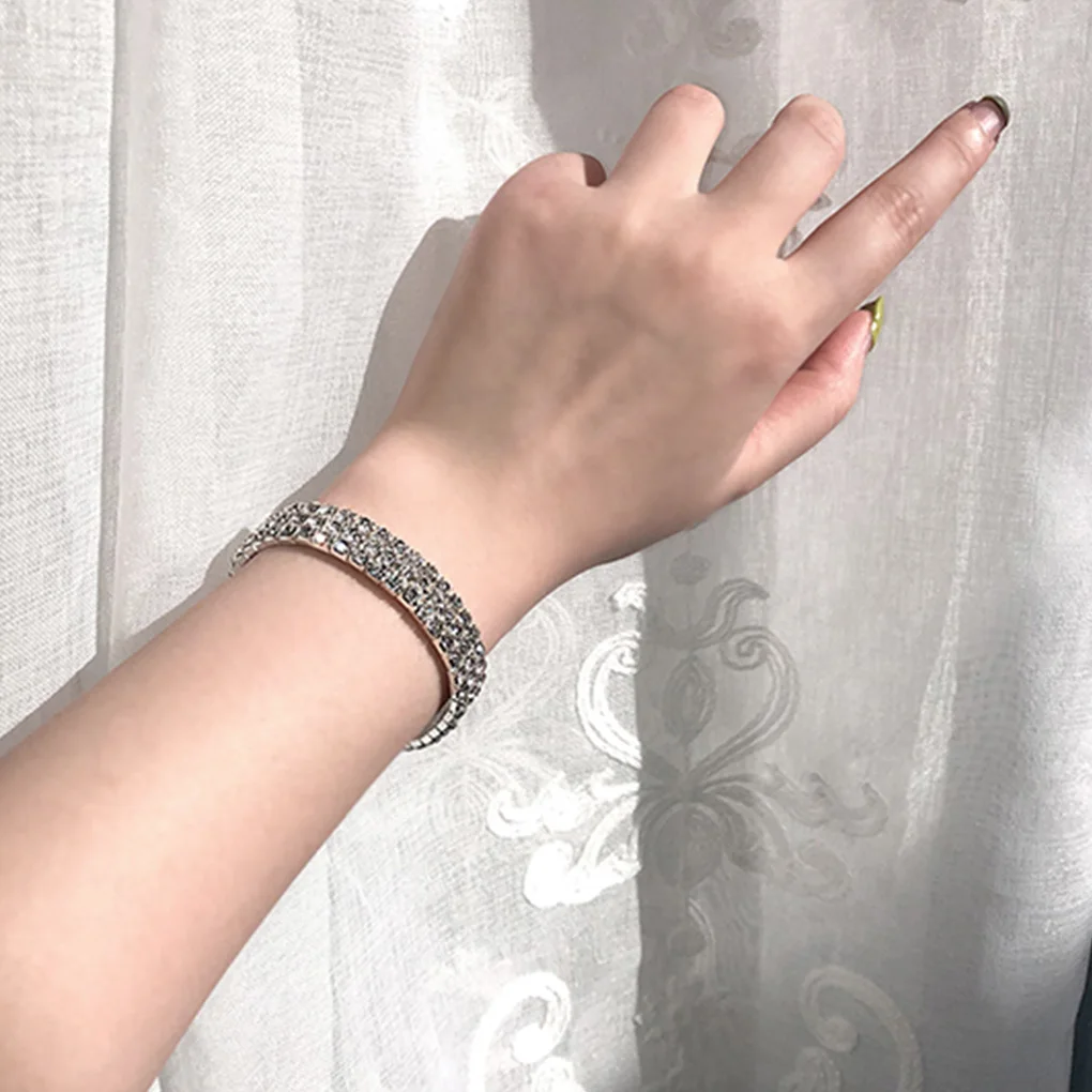 3-Row Rhinestone Bracelet Multi-row Crystal Wristband Wedding Party Alloy Elastic Bangle Wrist Jewelry
3-Row Rhinestone Bracelet Multi-row Crystal Wristband Wedding Party Alloy Elastic Bangle Wrist Jewelry