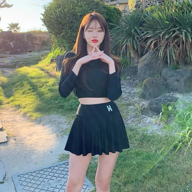 High Waist Bathing Suit Split Women Long Sleeve Swimsuit Set Sexy Student Sports Sunscreen Conservative Ladies Skirt Swimwear
High Waist Bathing Suit Split Women Long Sleeve Swimsuit Set Sexy Student Sports Sunscreen Conservative Ladies Skirt Swimwear