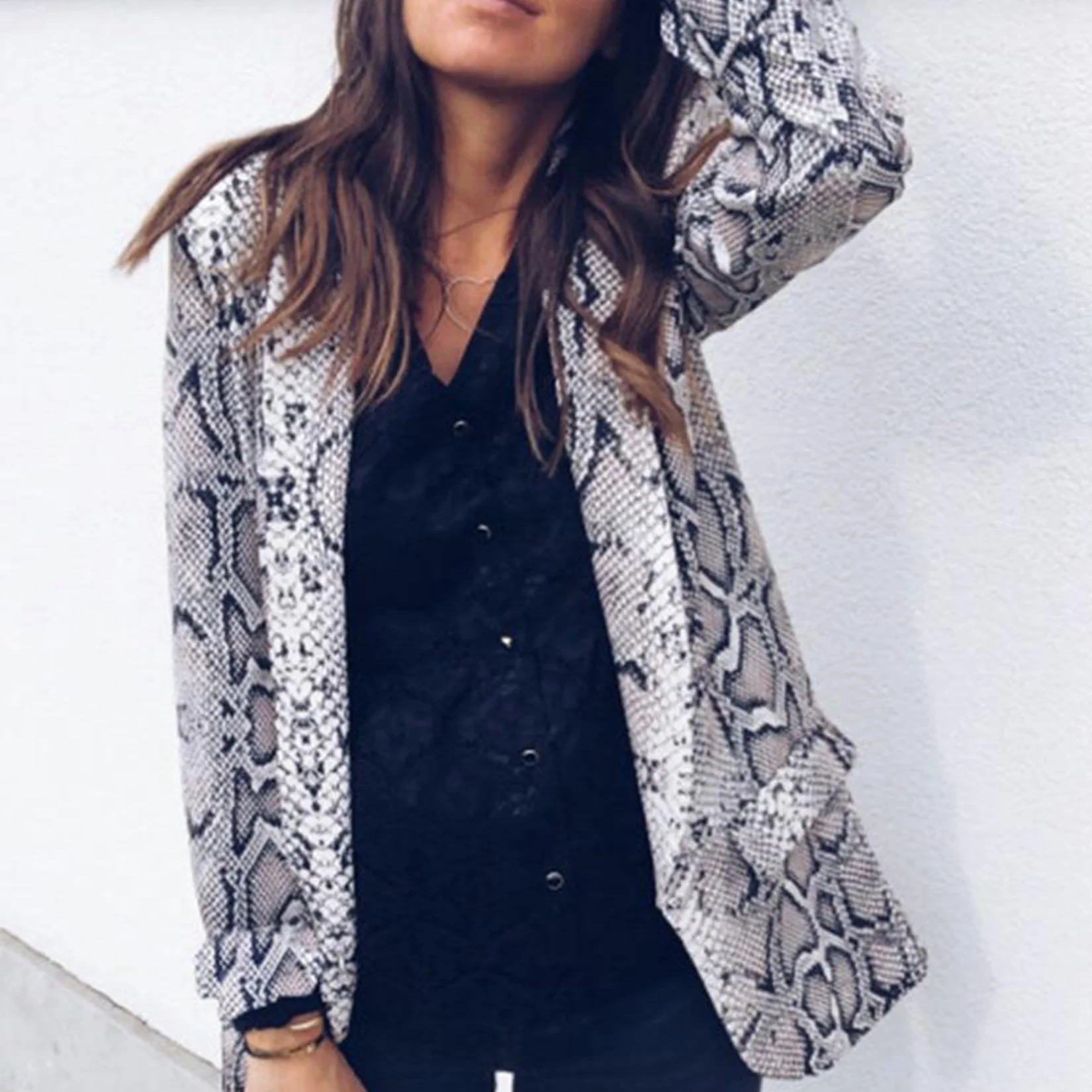 Blazers for Women Snake Leopard Print Suit Jackets Open Front Office Cardigan Blazer
Blazers for Women Snake Leopard Print Suit Jackets Open Front Office Cardigan Blazer