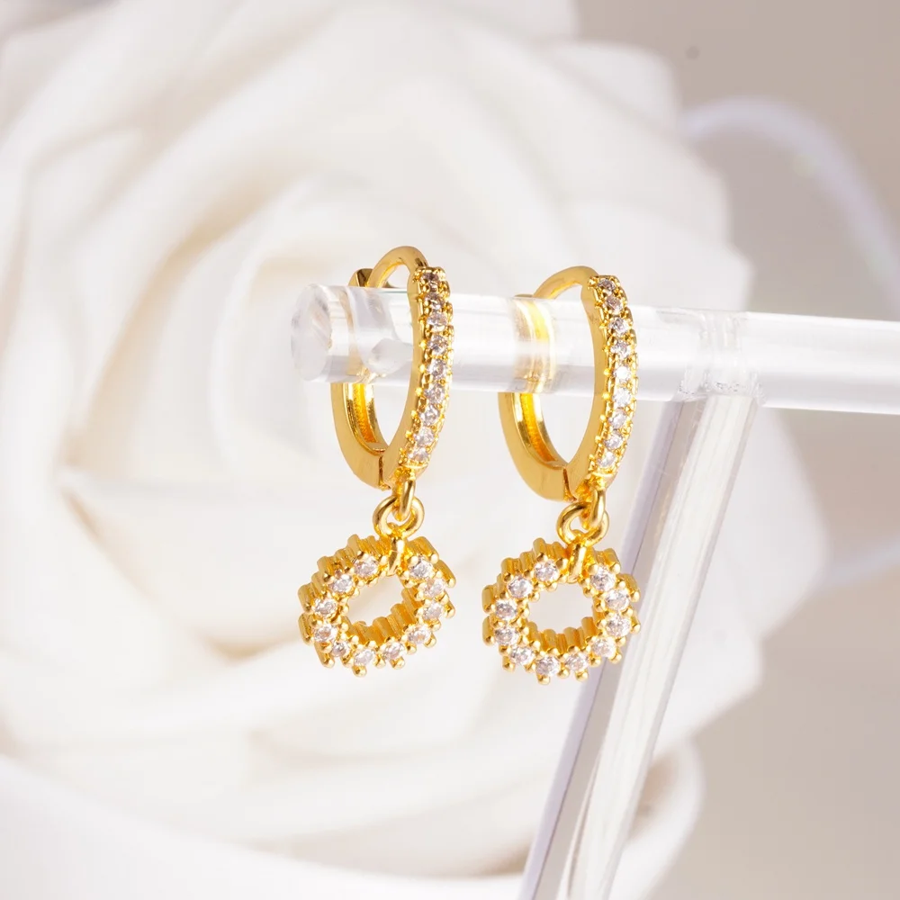 Новые модные массивные круглые серьги-подвески для женщин, роскошные висячие серьги золотого цвета, трендовая бижутерия для девочек, рожде...
Новые модные массивные круглые серьги-подвески для женщин, роскошные висячие серьги золотого цвета, трендовая бижутерия для девочек, рожде...