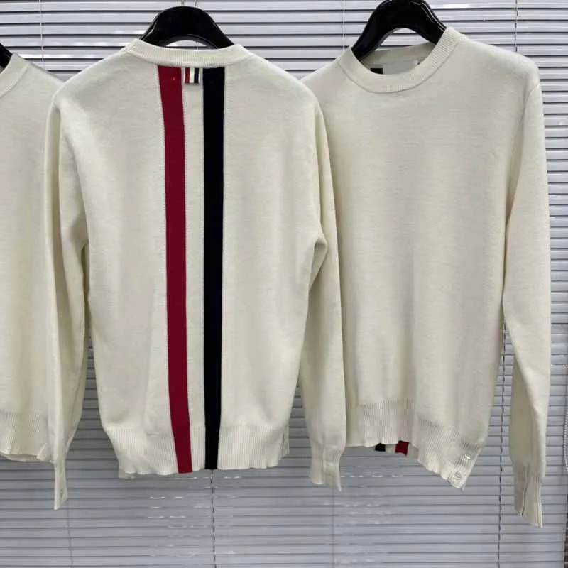 Autumn Wniter Men's Sweaters Casual Striped Pullover Fashion Korean Sweaters Women Vintage Slim Knit Jumper Tops
Autumn Wniter Men's Sweaters Casual Striped Pullover Fashion Korean Sweaters Women Vintage Slim Knit Jumper Tops