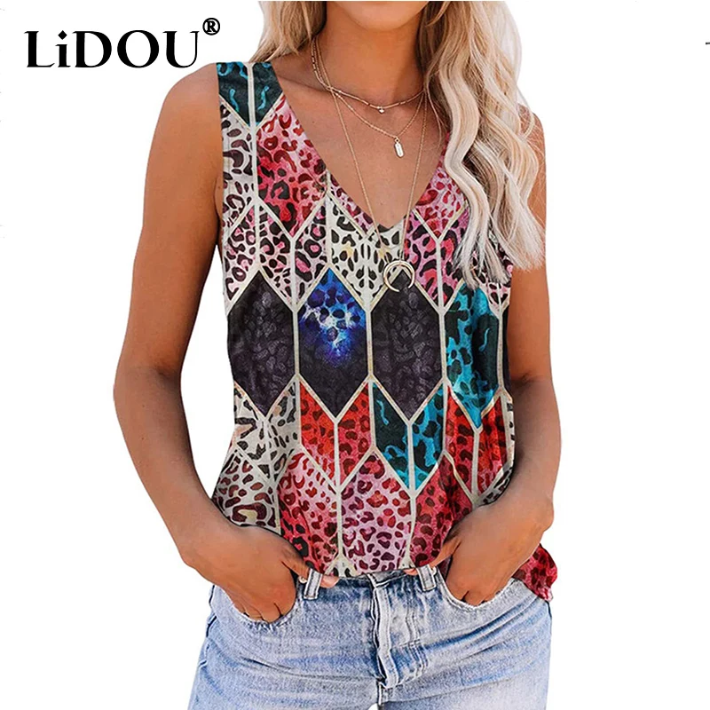 Summer 2022 Street Style Fashion Print V-neck Loose Casual Tank Top Women Harajuku Y2K Sleeveless Sexy All-match Gradient Vest
Summer 2022 Street Style Fashion Print V-neck Loose Casual Tank Top Women Harajuku Y2K Sleeveless Sexy All-match Gradient Vest