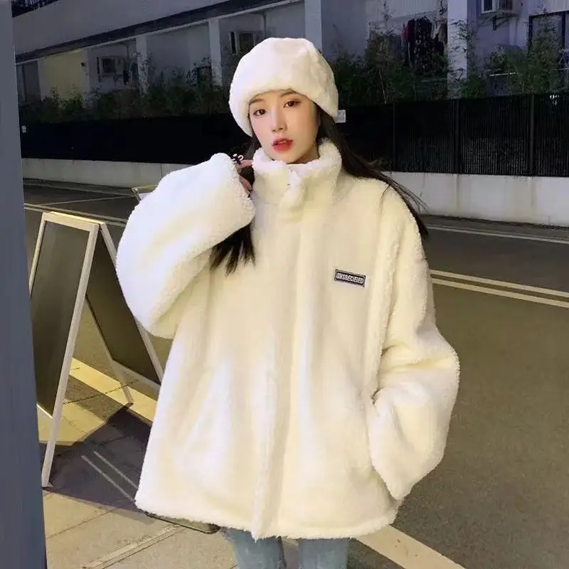 Autumn and Winter Lamb Cashmere Coat 2021 Retro Korean Version Loose Fashion Plush Thickened High Neck Cotton Padded Jacket
Autumn and Winter Lamb Cashmere Coat 2021 Retro Korean Version Loose Fashion Plush Thickened High Neck Cotton Padded Jacket
