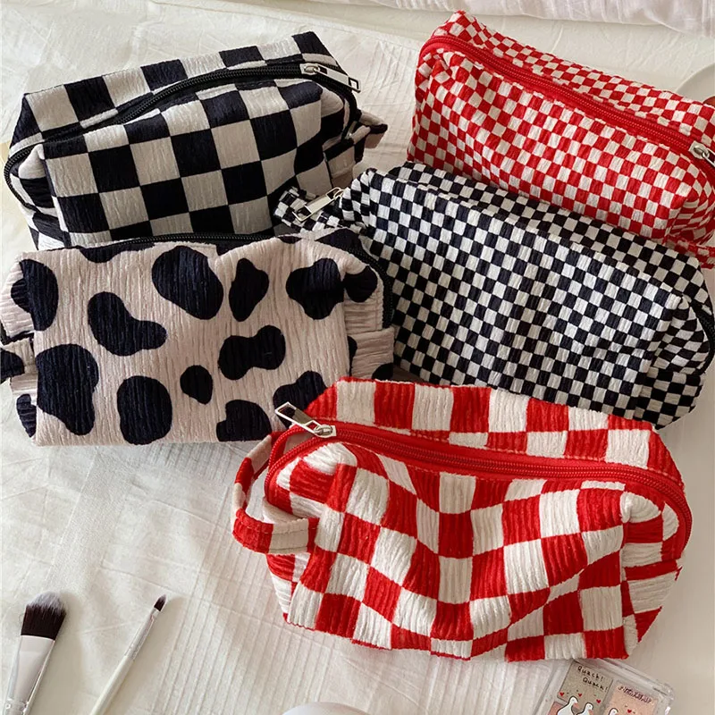 Women Tote Zipper Luxury Make Up Storage Organizer for Cosmetics Bag Clutch Retro Velvet Travel Cosmetic Bag Flannel Storage Bag
Women Tote Zipper Luxury Make Up Storage Organizer for Cosmetics Bag Clutch Retro Velvet Travel Cosmetic Bag Flannel Storage Bag