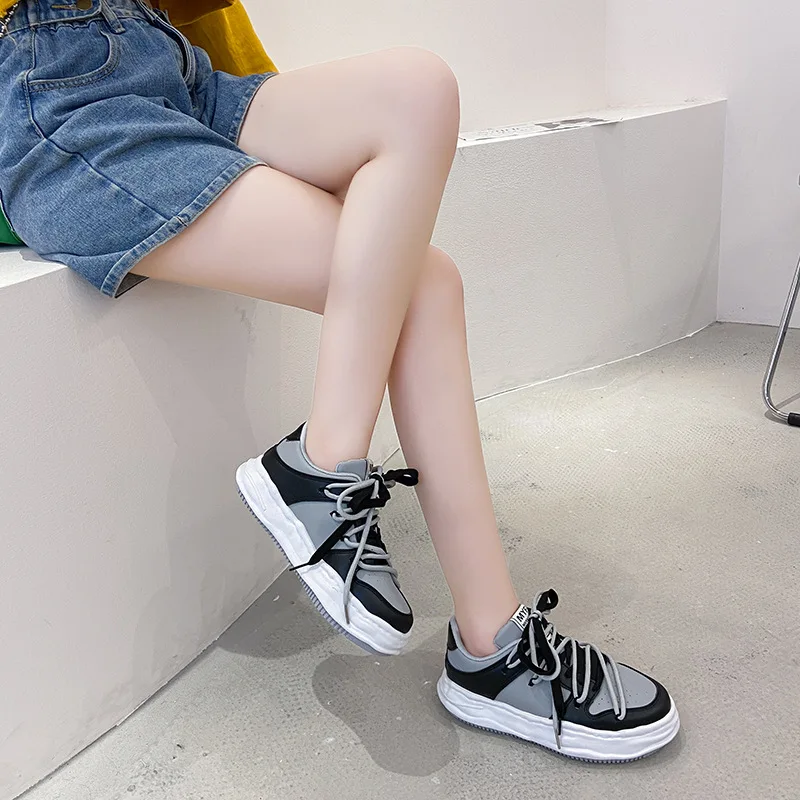 Splicing Ins Korean Sneakers Spring and Autumn Thick-soled Casual Breathable Double-strap Dissolving Bottom Women's Shoes
Splicing Ins Korean Sneakers Spring and Autumn Thick-soled Casual Breathable Double-strap Dissolving Bottom Women's Shoes