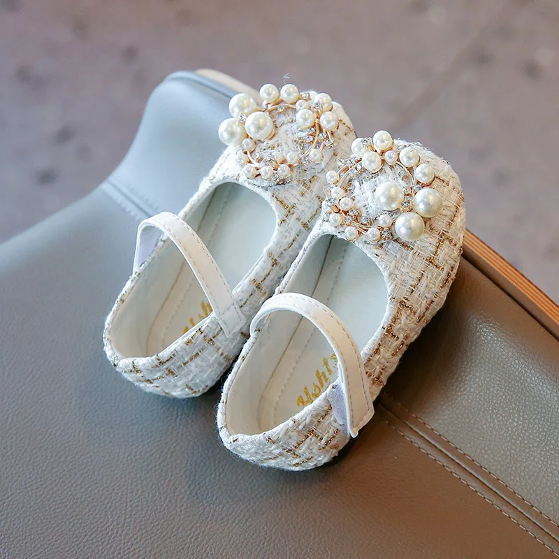 Girls' princess shoes children's leather shoes pearl Velcro kids' shoes school girls' shoes kids shoes for girl kids fashion
Girls' princess shoes children's leather shoes pearl Velcro kids' shoes school girls' shoes kids shoes for girl kids fashion