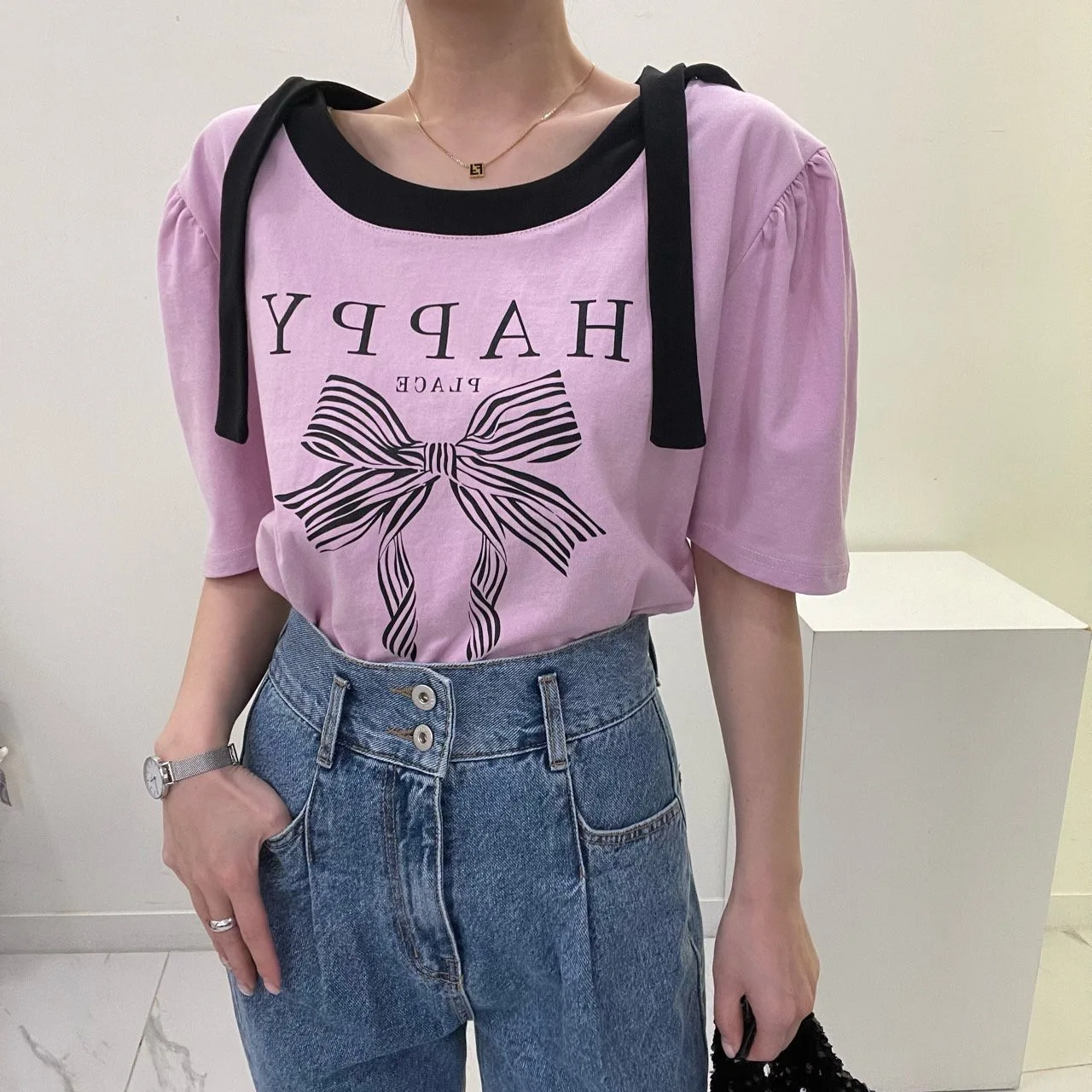 Casual Tshirts Women Letter Bow Print Fashion Tees 2023 Ropa Mujer O-neck Short Sleeve Loose Tops Femme Summer T Shirt
Casual Tshirts Women Letter Bow Print Fashion Tees 2023 Ropa Mujer O-neck Short Sleeve Loose Tops Femme Summer T Shirt