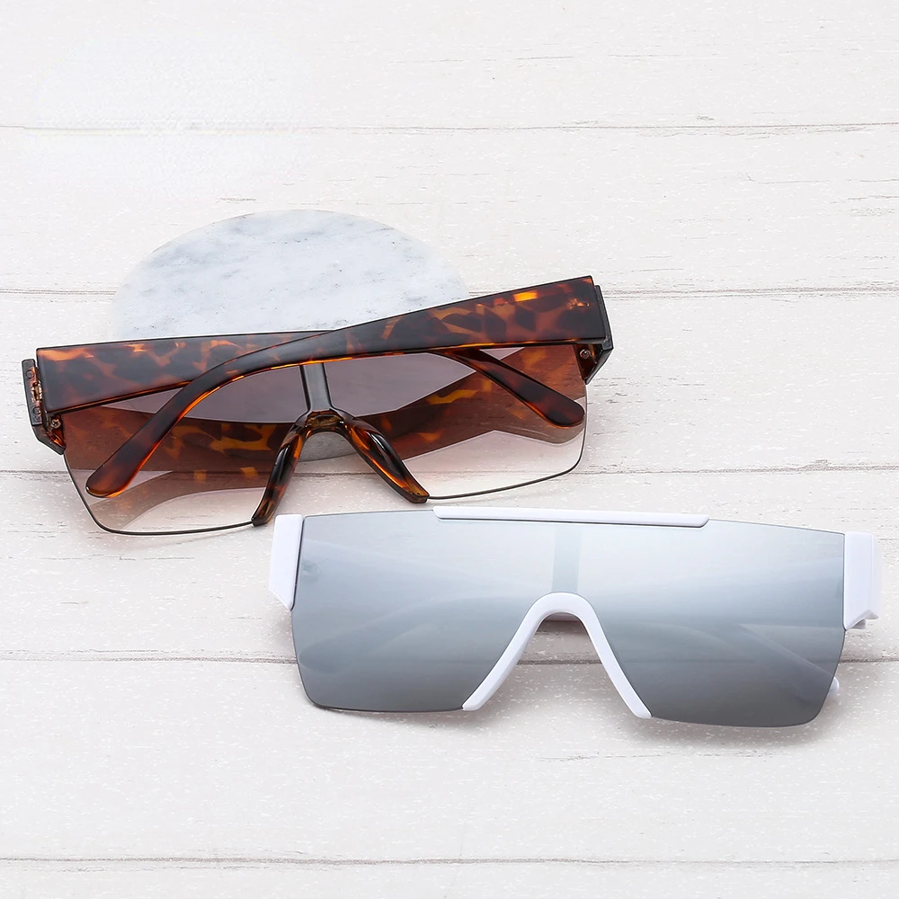 Новинка, цельные очки, уличные очки с защитой от УФ-лучей, оправа из поликарбоната, мужские и женские солнцезащитные очки, модные солнцезащи...
Новинка, цельные очки, уличные очки с защитой от УФ-лучей, оправа из поликарбоната, мужские и женские солнцезащитные очки, модные солнцезащи...