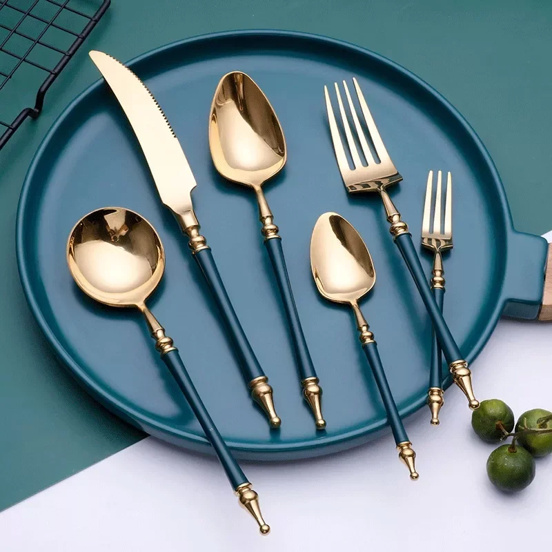 Luxury Western Tableware Golden Glossy Fork Knife Dinnerware Set Knife Fork Spoon 6 PCS Sets Steak Dessert Kitchen Accessories
Luxury Western Tableware Golden Glossy Fork Knife Dinnerware Set Knife Fork Spoon 6 PCS Sets Steak Dessert Kitchen Accessories