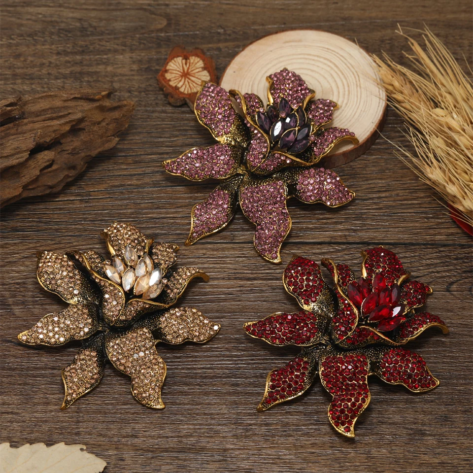 Muylinda Red Crystal Full Rhinstone Large Brooches For Women Vintage Flower Brooch Pins For Girls Fashion Jewerly Wedding Gift
Muylinda Red Crystal Full Rhinstone Large Brooches For Women Vintage Flower Brooch Pins For Girls Fashion Jewerly Wedding Gift