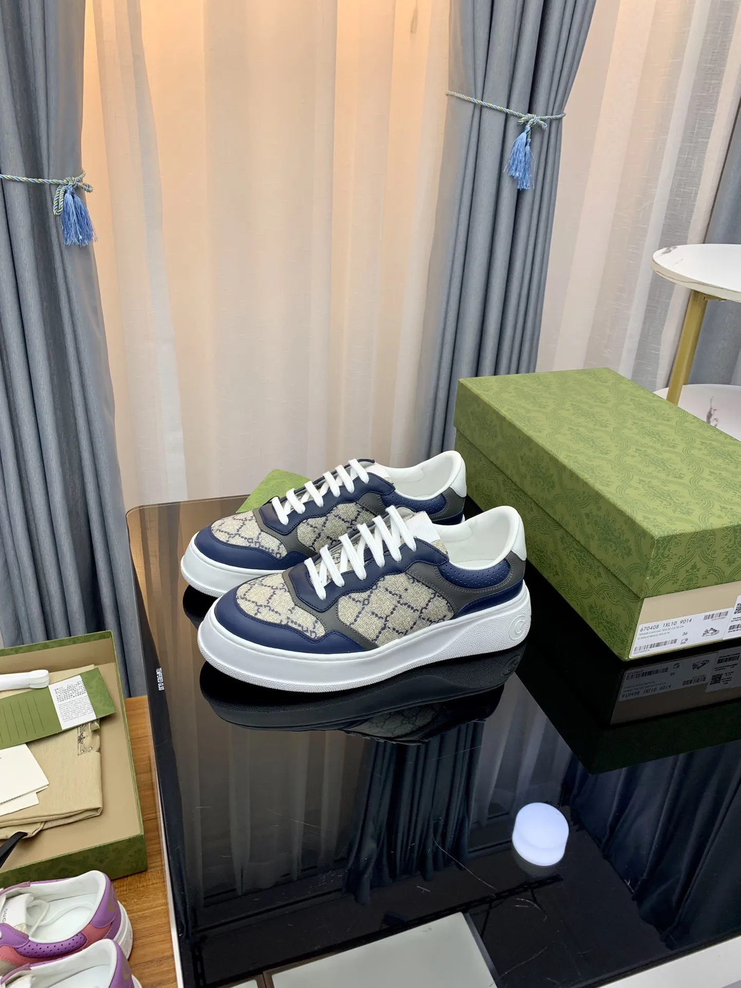 Высококачественная Роскошная спортивная обувь, модные кроссовки, роскошная дизайнерская обувь, кроссовки, мужские и женские кроссовки, пов...
Высококачественная Роскошная спортивная обувь, модные кроссовки, роскошная дизайнерская обувь, кроссовки, мужские и женские кроссовки, пов...