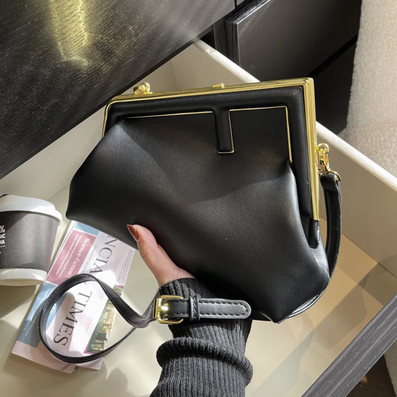Vintage Evening Women's Bag PU Leather Designer Handbags For Women Solid Fashion Top Brand Woman Luxury Crossbody Shoulder Bags
Vintage Evening Women's Bag PU Leather Designer Handbags For Women Solid Fashion Top Brand Woman Luxury Crossbody Shoulder Bags