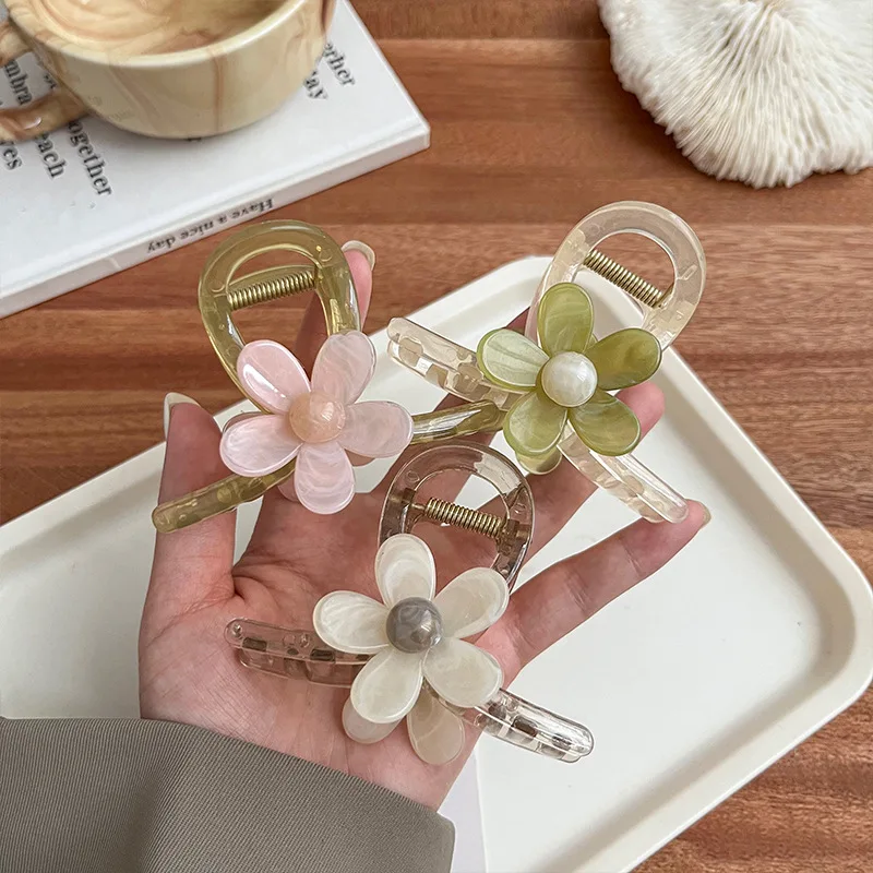 Korean Sweet Jelly Flowers Cross Hair Claw Clips Mini Crab Clips Women Cute Ponytail Clip Girls Bangs Grab Clip Hair Accessories
Korean Sweet Jelly Flowers Cross Hair Claw Clips Mini Crab Clips Women Cute Ponytail Clip Girls Bangs Grab Clip Hair Accessories