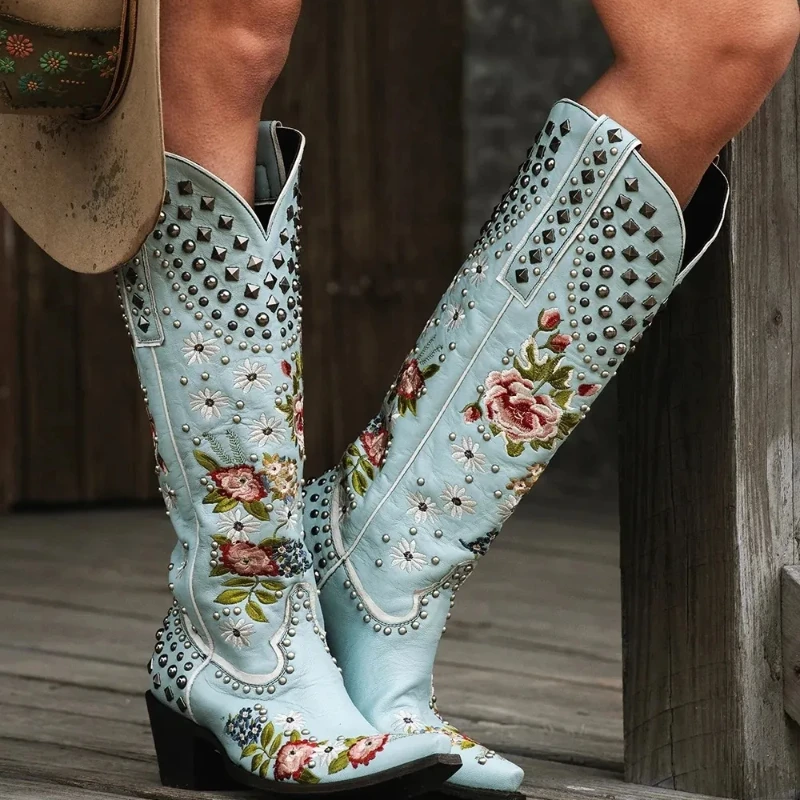2024 New Flower Embroidered Rivet Western Cowboy Boots Women Pointed Toe Square Heels Vintage Knight Boots Cowgirl Boots Shoes
2024 New Flower Embroidered Rivet Western Cowboy Boots Women Pointed Toe Square Heels Vintage Knight Boots Cowgirl Boots Shoes
