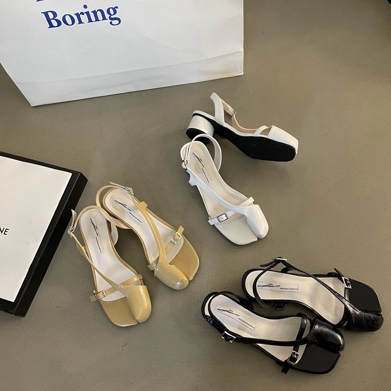 New Arrival Summer Cool Mid Heel Women Slippers with Half Toes Outside Ins Niche Beach Slides Women Ankle Strap Sandalias Mujer
New Arrival Summer Cool Mid Heel Women Slippers with Half Toes Outside Ins Niche Beach Slides Women Ankle Strap Sandalias Mujer