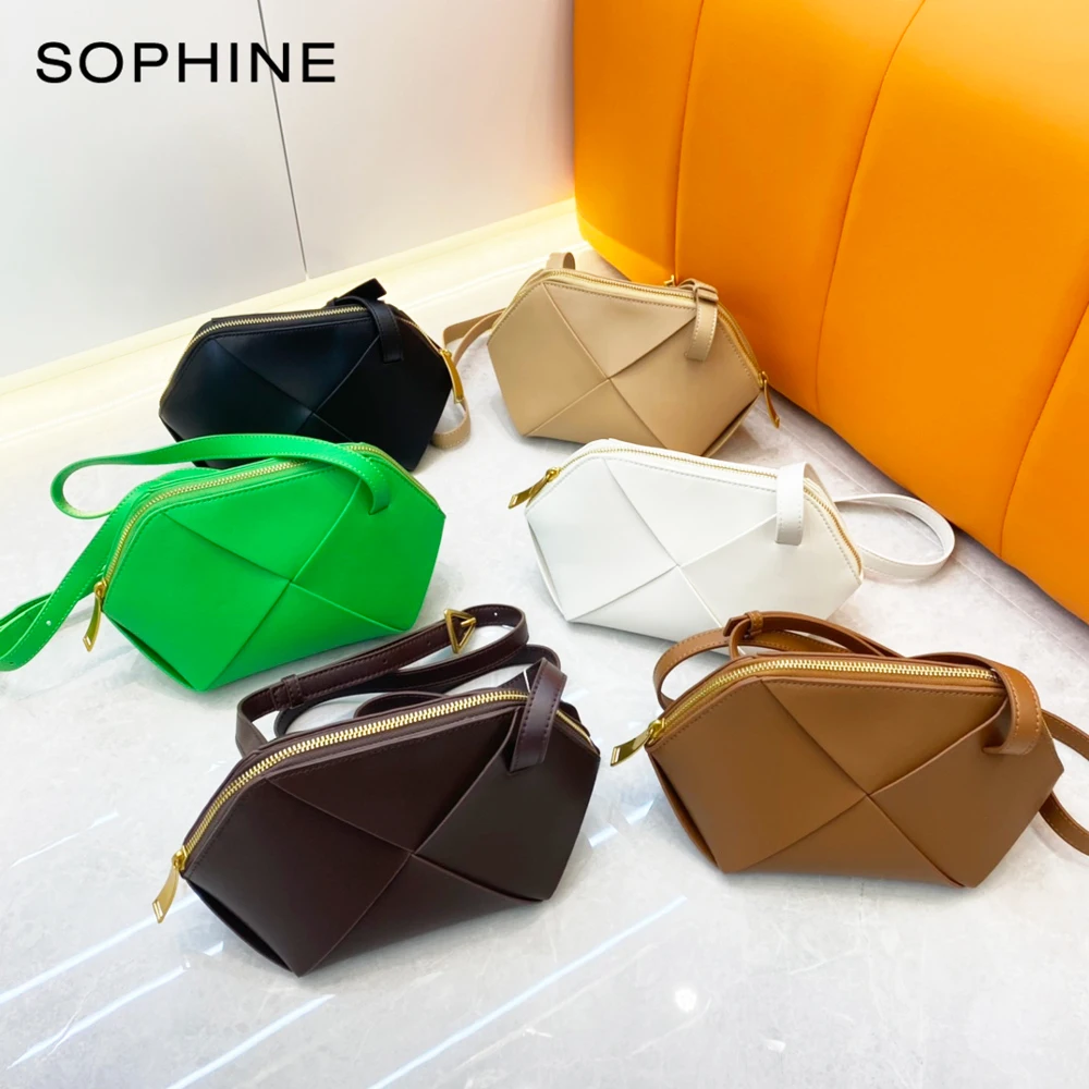 Classic Fashion Brand Designer Style Women Crossbody Bag Woven Leather Flap Handbag
Classic Fashion Brand Designer Style Women Crossbody Bag Woven Leather Flap Handbag