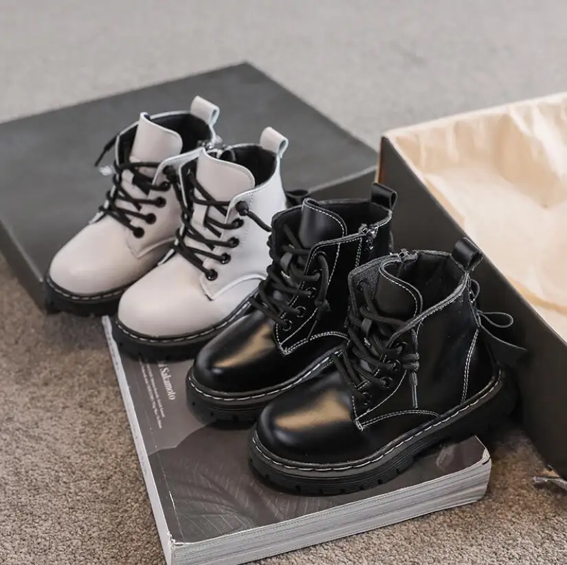 2021 New Winter Children Shoes PU Leather Waterproof Martin Boots Kids Snow Boots Brand Girls Boys Rubber Boots Fashion Sneakers
2021 New Winter Children Shoes PU Leather Waterproof Martin Boots Kids Snow Boots Brand Girls Boys Rubber Boots Fashion Sneakers